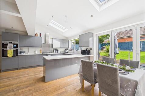 LIVING KITCHEN