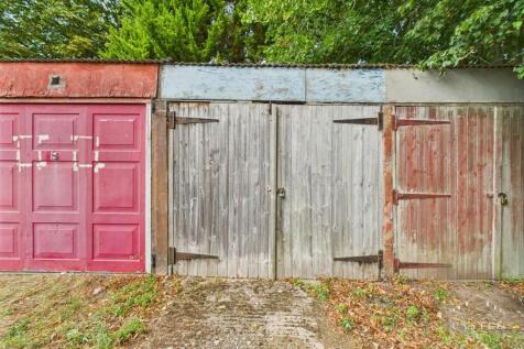 OUTSIDE - GARAGE EN BLOC