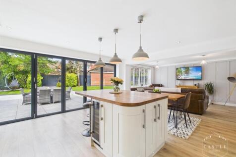 LIVING KITCHEN