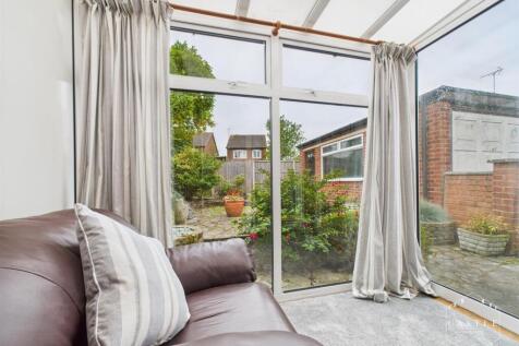 SUN ROOM
