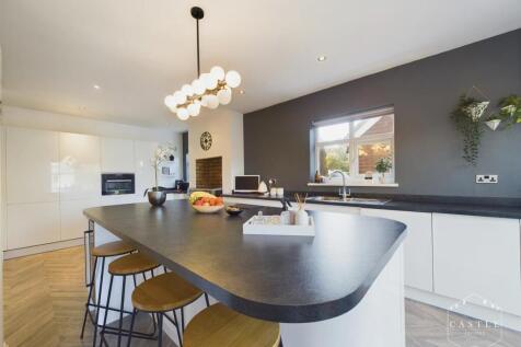 OPEN PLAN DINING KITCHEN