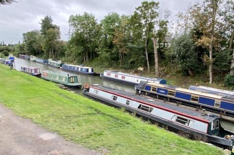 Outside - Canal View