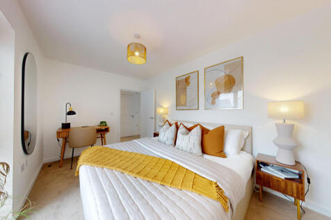 Bedroom 2 (show flat)