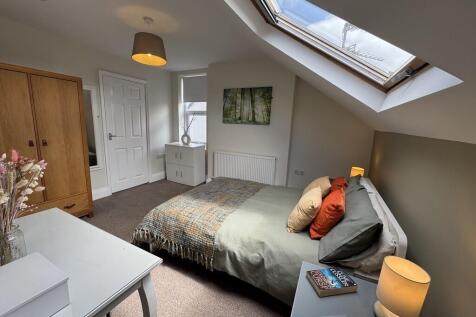 Bedroom-7785C22E-...