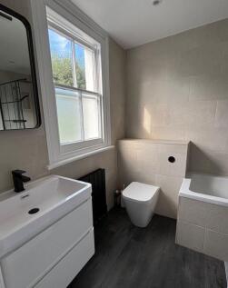 Bathroom.JPG
