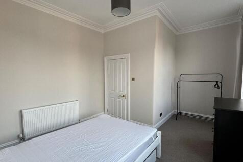 Master Bedroom 2.JPG