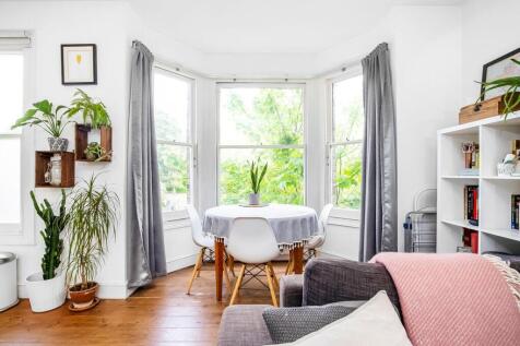 Front Bay Window.jpg