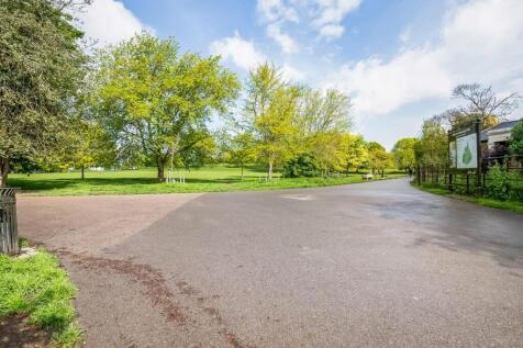 Brockwell Park.jpg