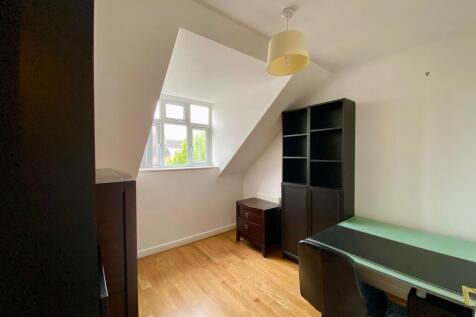 Bedroom 3/Office
