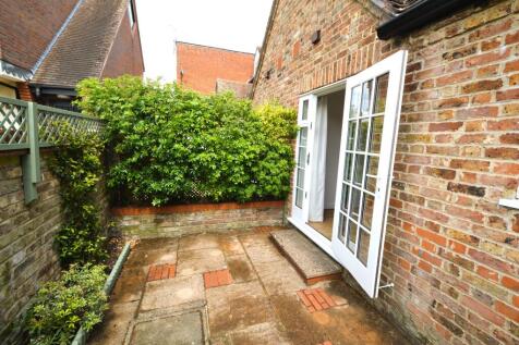Private Courtyard