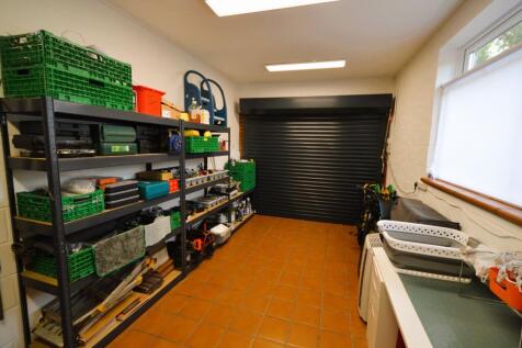 Garage/Utility
