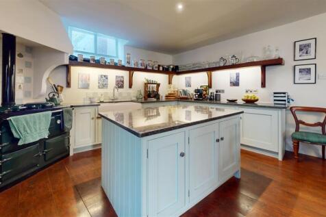 High-St-Swanage-Kitchen 1.jpg