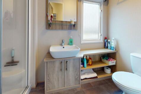 244-Swanage-Bay-View-Bathroom.jpg