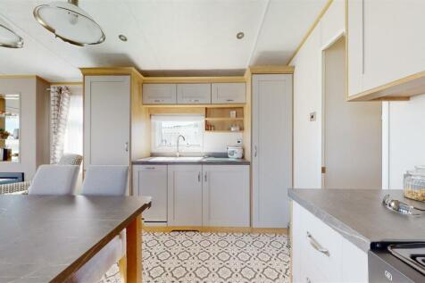 Kitchen3.jpg
