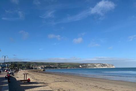 Swanage Beach 2.jpg