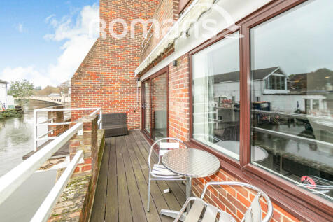 balcony 2