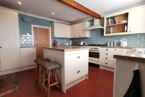 The Forge, Kitche...