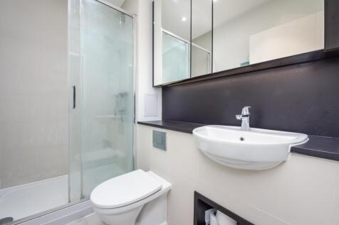 bathroom  (Main)