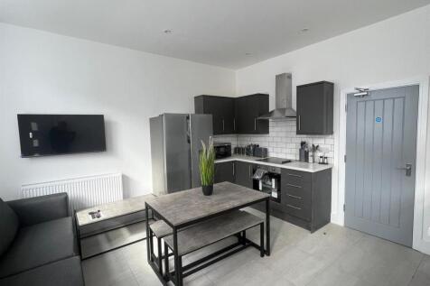 Living area - communal.JPG