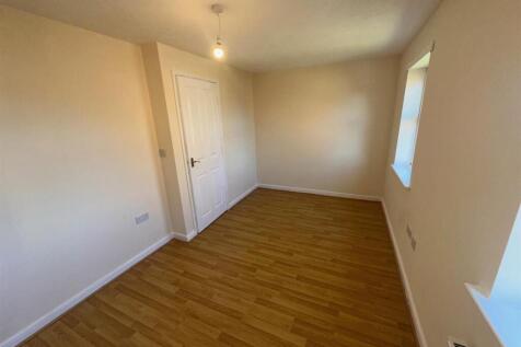 rear bedroom (4).jpg