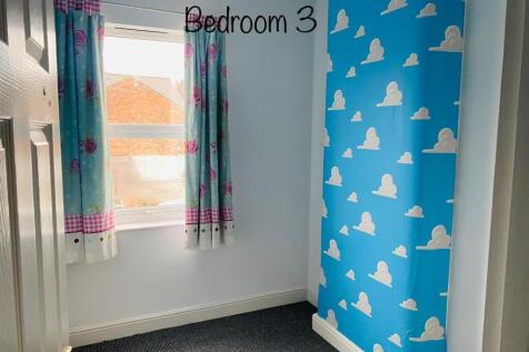 Bedroom 3.JPG