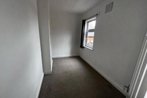 Bedroom 3.JPG