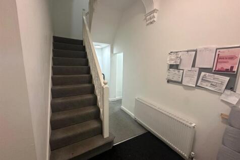 Hallway.jpg