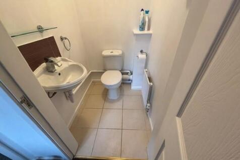Downstairs WC.jpg