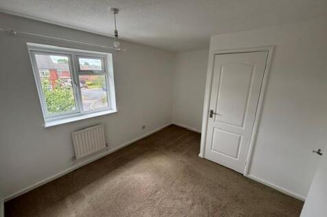 Front bedroom.jpg