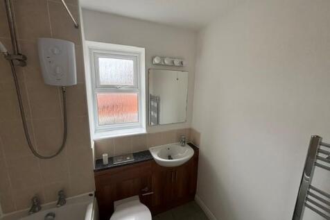 Bathroom1.jpg
