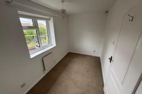 Rear bedroom.jpg