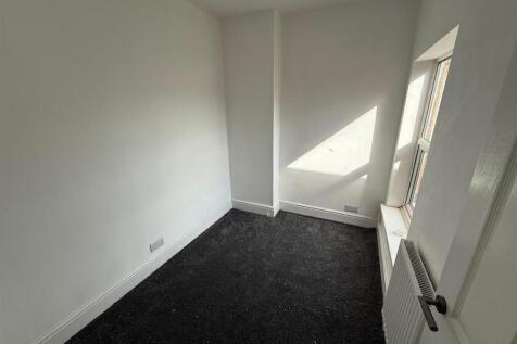 Bedroom 3.jpg