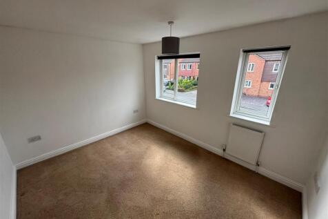 Front bedroom.jpg