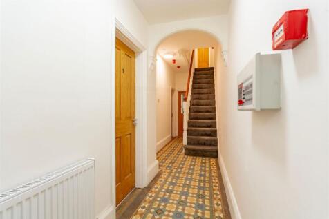 Entrance hallway.jpeg