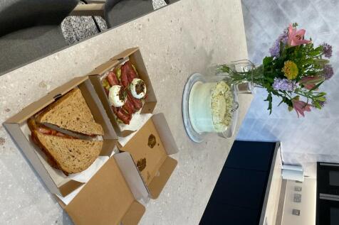 Breakfast delivery