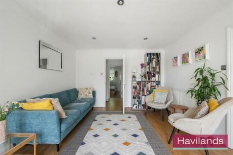 Foxwood Green Close-9.jpg