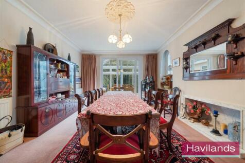 Woodland Way-13.jpg