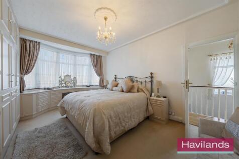 Winchmore Hill Road-5.jpg