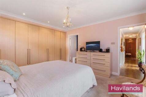 Maplin Close-2.jpg