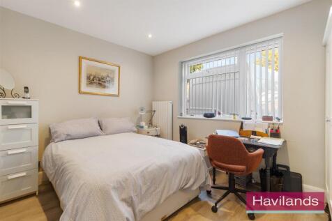 Maplin Close-18.jpg