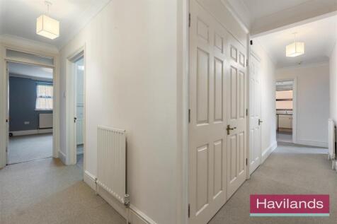 Ashwood Lodge-3.jpg
