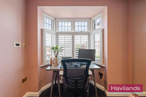 Winchmore Hill Road-1.jpg