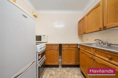 Homewillow Close-3.jpg