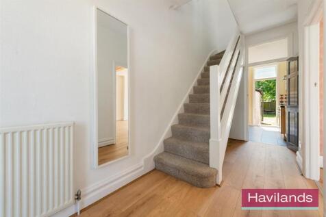 Oaktree Avenue-8.jpg