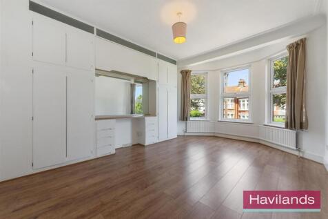 Oaktree Avenue-4.jpg