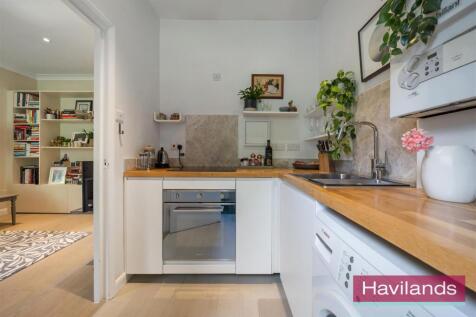 Cosgrove Close-10.jpg