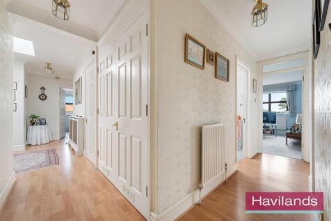 Ashwood Lodge-5.jpg