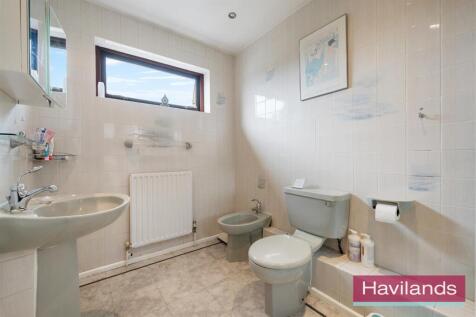 Ashwood Lodge-3.jpg