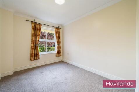 Oakington Court-15.jpg