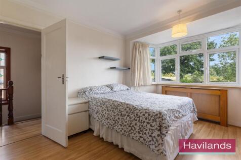Lowther Drive EN2-6.jpg